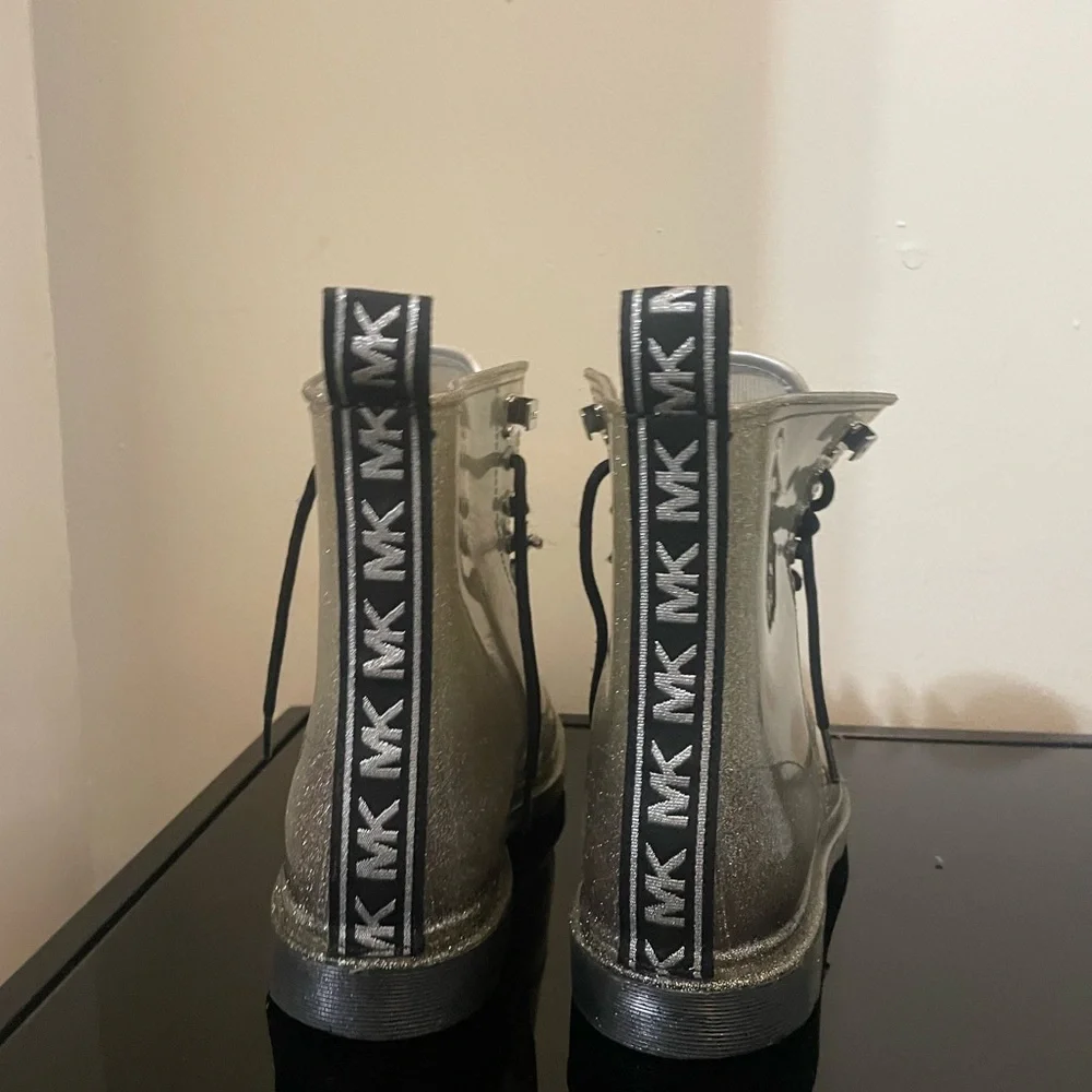 Michael Kors "Tavie" Silver Glitter Rain Booties Womens Sz.11 Worn Once - Picture 2 of 3